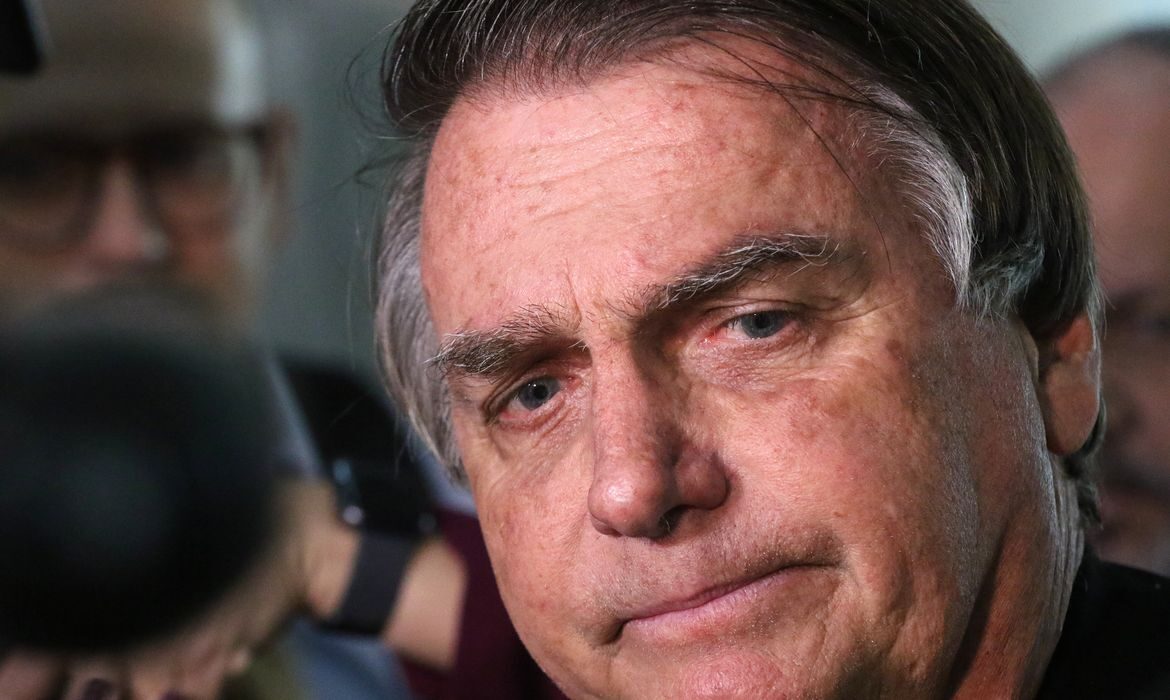 Com voto de Fux, STF forma maioria para tornar réu Bolsonaro e mais sete por tentativa de golpe