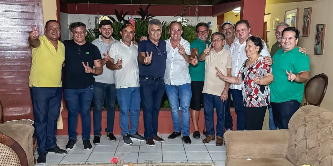 Márcio Roberto recebe apoio de mais uma oposição em menos de uma semana e fortalece base para 2026