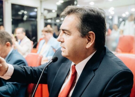 Fábio Carneiro rebate Milanez Neto e diz que oposição precisa se informar sobre salários da Guarda Municipal