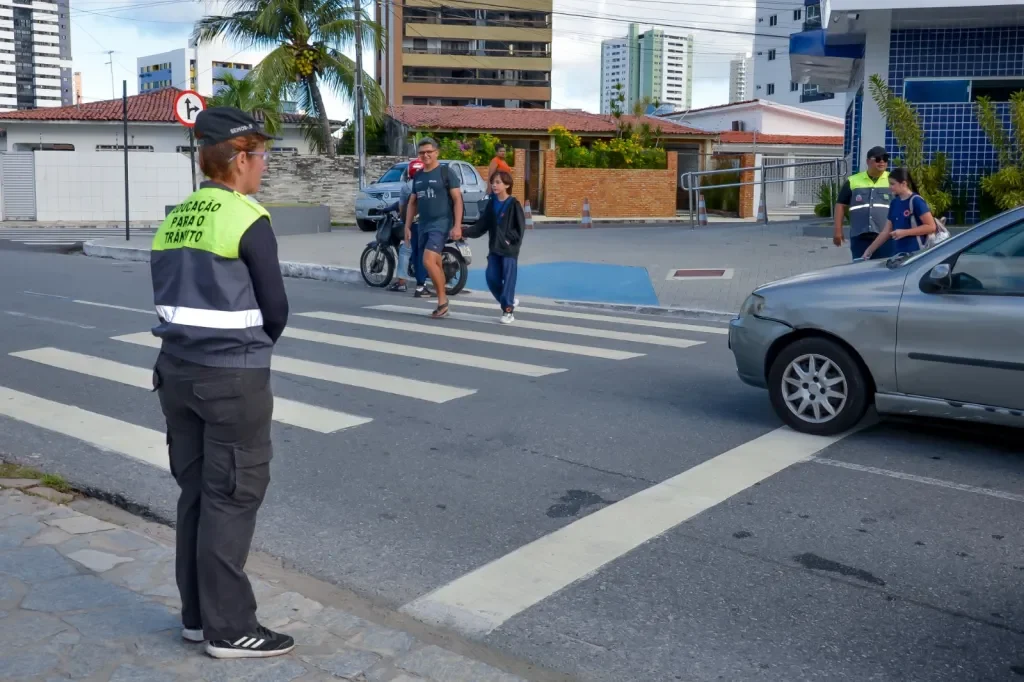 Semob-JP reforça campanha ‘Respeite a Faixa’ para proteção dos pedestres