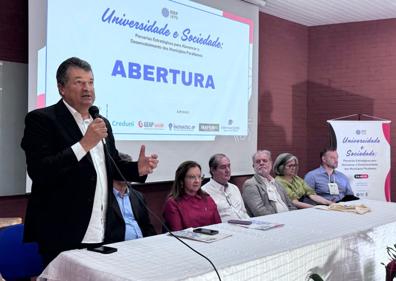 George Coelho destaca que parceria com a Universidade fortalece o desenvolvimento dos municípios