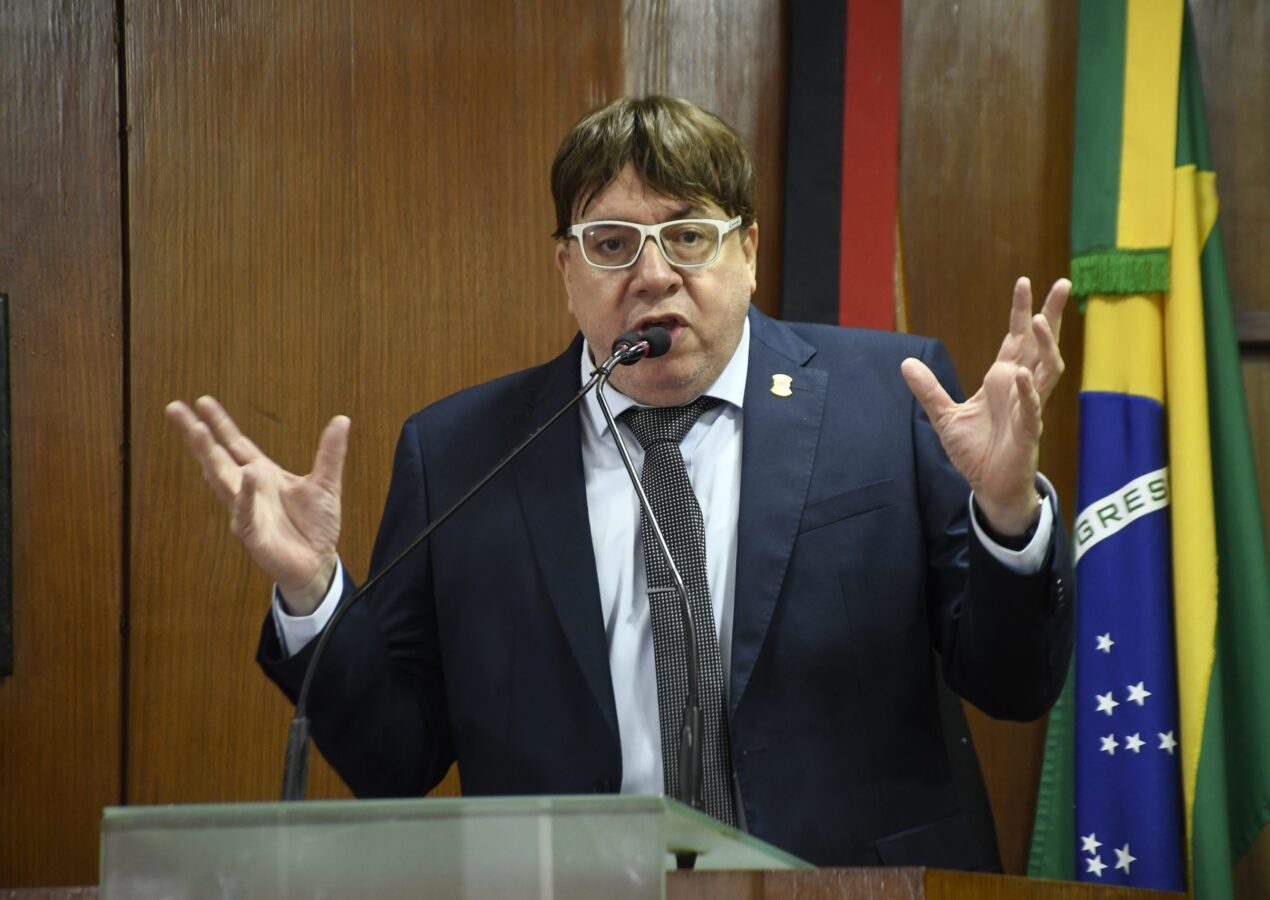 Guguinha denuncia manobra da SAF do Botafogo-PB e lamenta afastamento da torcida do clube