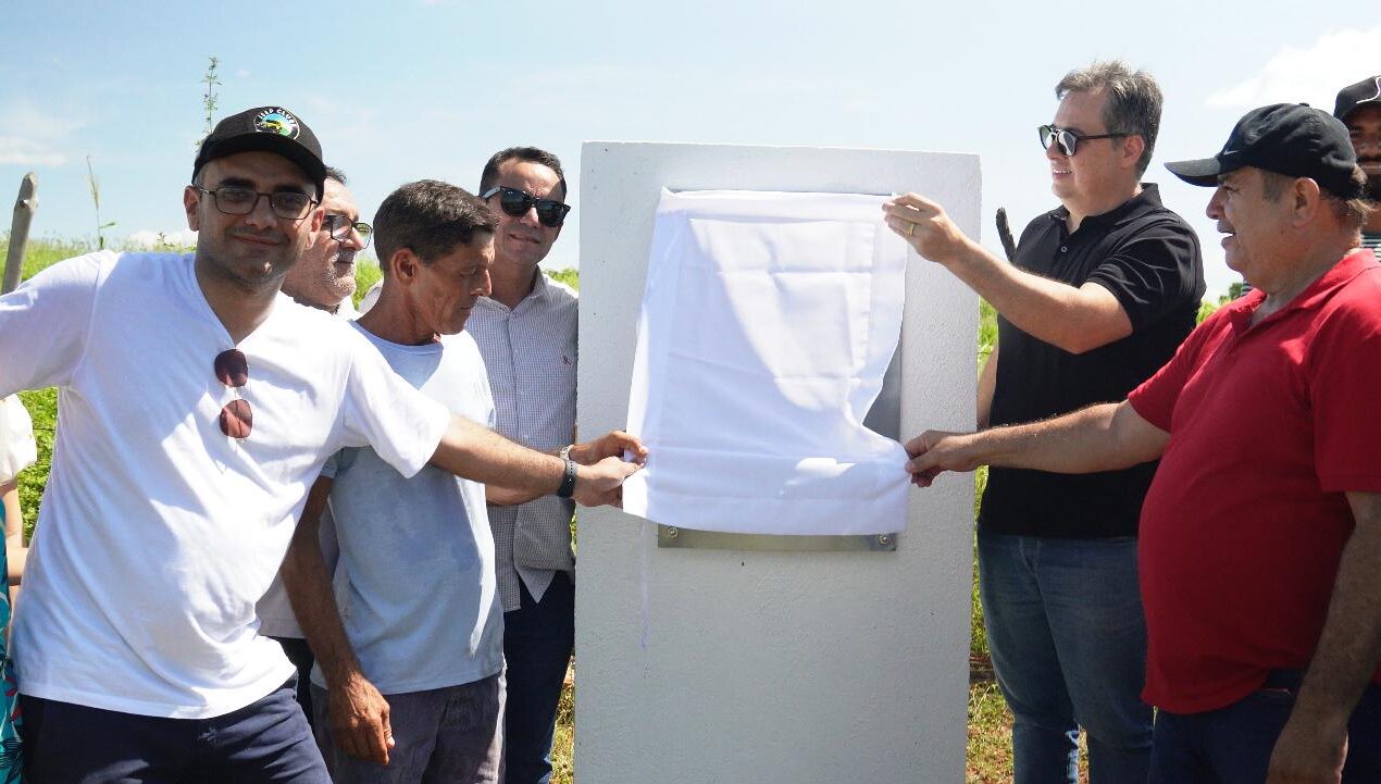 Ao lado de Dr. Tales, deputado Júnior Araújo entrega poços tubulares e leva água para comunidades rurais de Brejo do Cruz