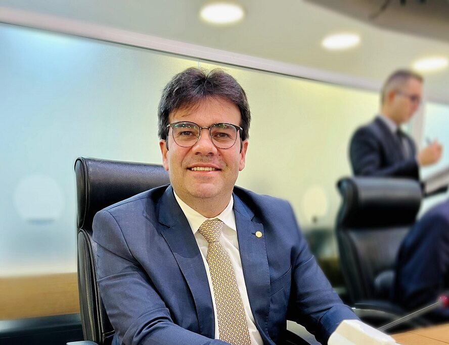 Lei de Eduardo Carneiro institui Dia Estadual de Combate ao Câncer Infantil