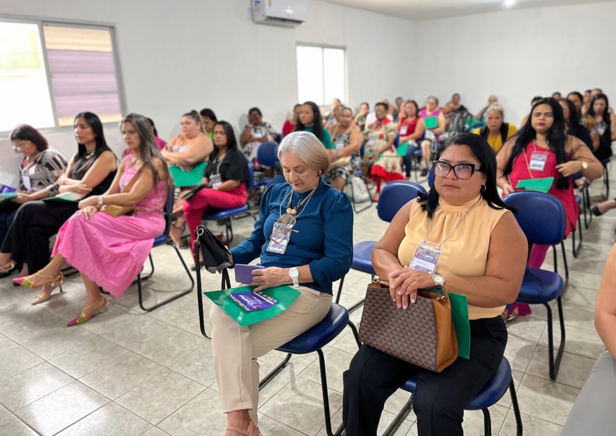 Lucena realiza a 1ª Conferência Municipal para Mulheres com presença de autoridades e lideranças femininas