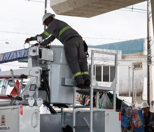 Prefeitura de Cabedelo e DNIT iniciam iluminação de viadutos da BR-230