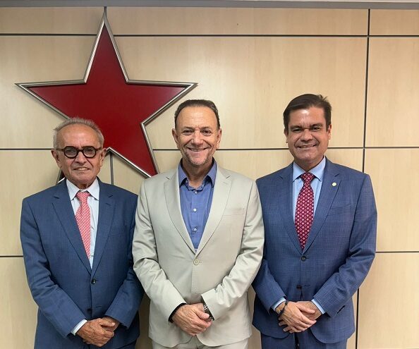 Cícero Lucena se reúne em Brasília com presidente nacional do PT, Edinho Silva