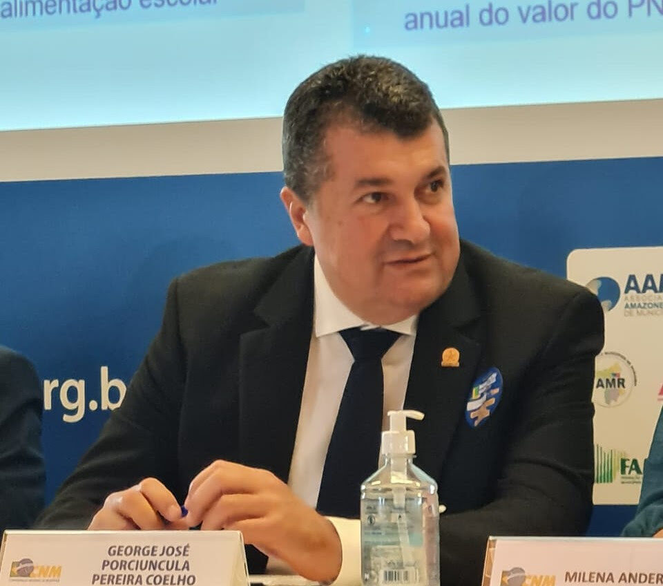 Famup reúne prefeitos para avaliar impactos da PEC66; 45% dos municípios estão no vermelho, revela dirigente