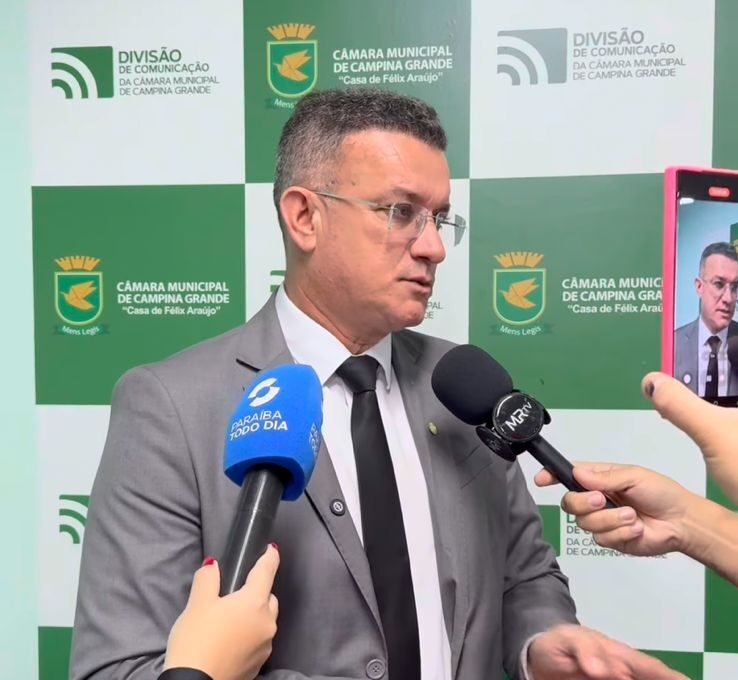 Sargento Neto destaca compromisso de Plínio Gomes com CG durante posse do vereador