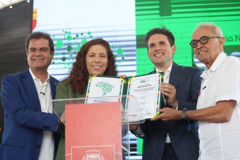 João Pessoa fortalece parceria com governo federal e adere ao Programa Nacional de Gestão e Inovação