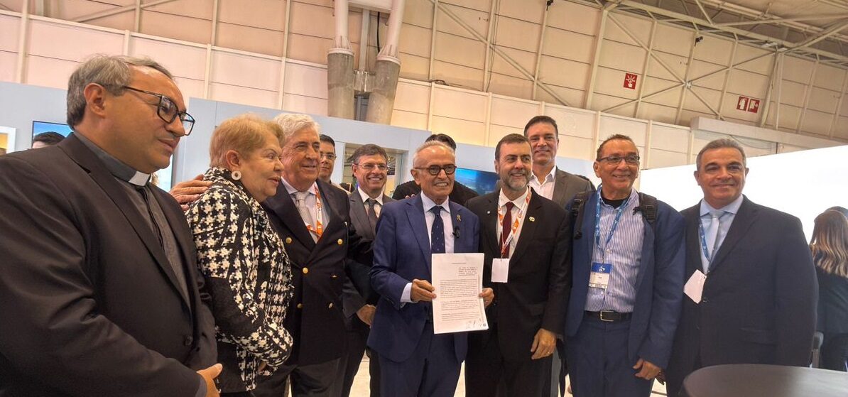 Cícero Lucena firma protocolo em Portugal para instalação de hotel Vila Galé no Centro Histórico