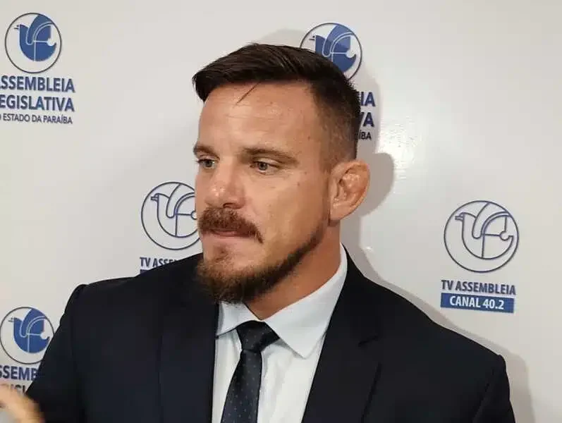 Tarcísio Jardim cobra ação do Ministério Público contra reajustes abusivos de combustíveis em João Pessoa