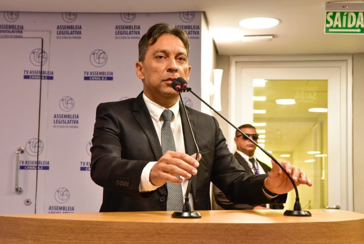 Fábio Ramalho retorna à titularidade do mandato na ALPB e anuncia filiação ao PSD