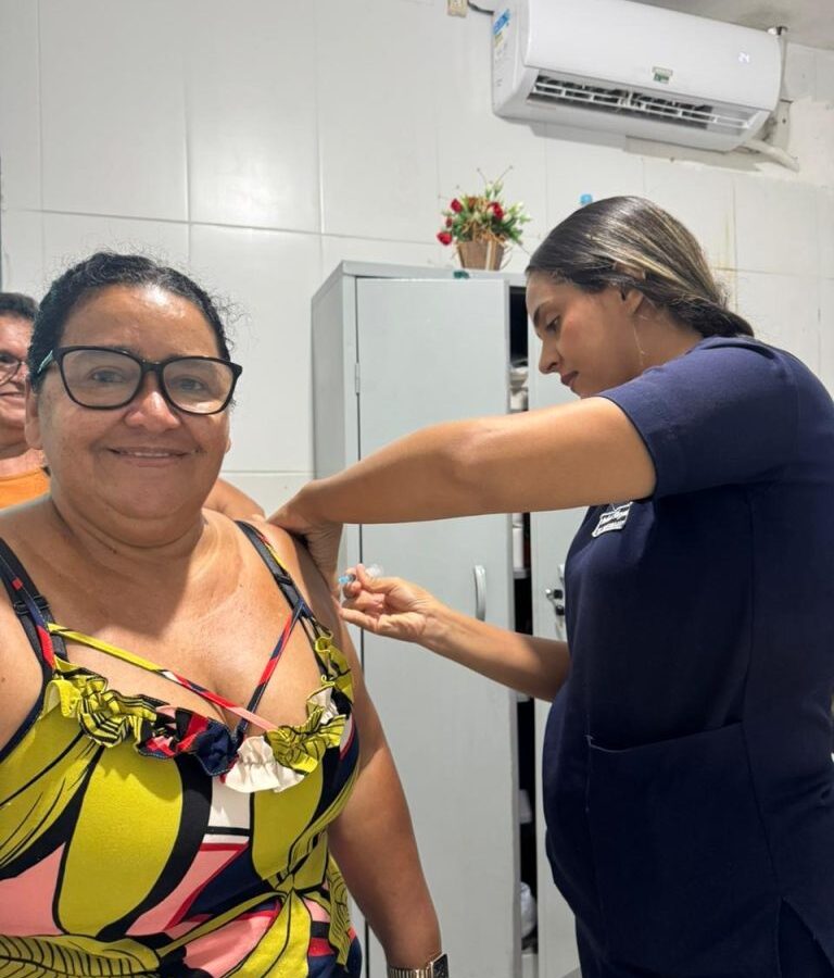 Bayeux bate recorde no Dia D de vacinação e aplica quase 1000 doses contra influenza