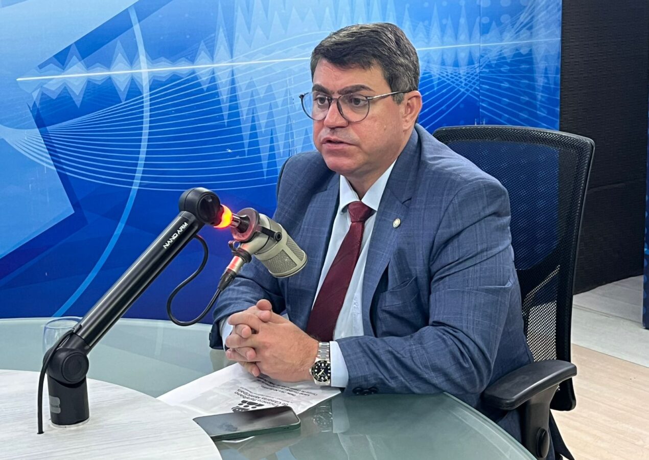 Dinho apresenta Voto de Repúdio contra ataques xenofóbicos do cantor Ed Motta ao povo paraibano