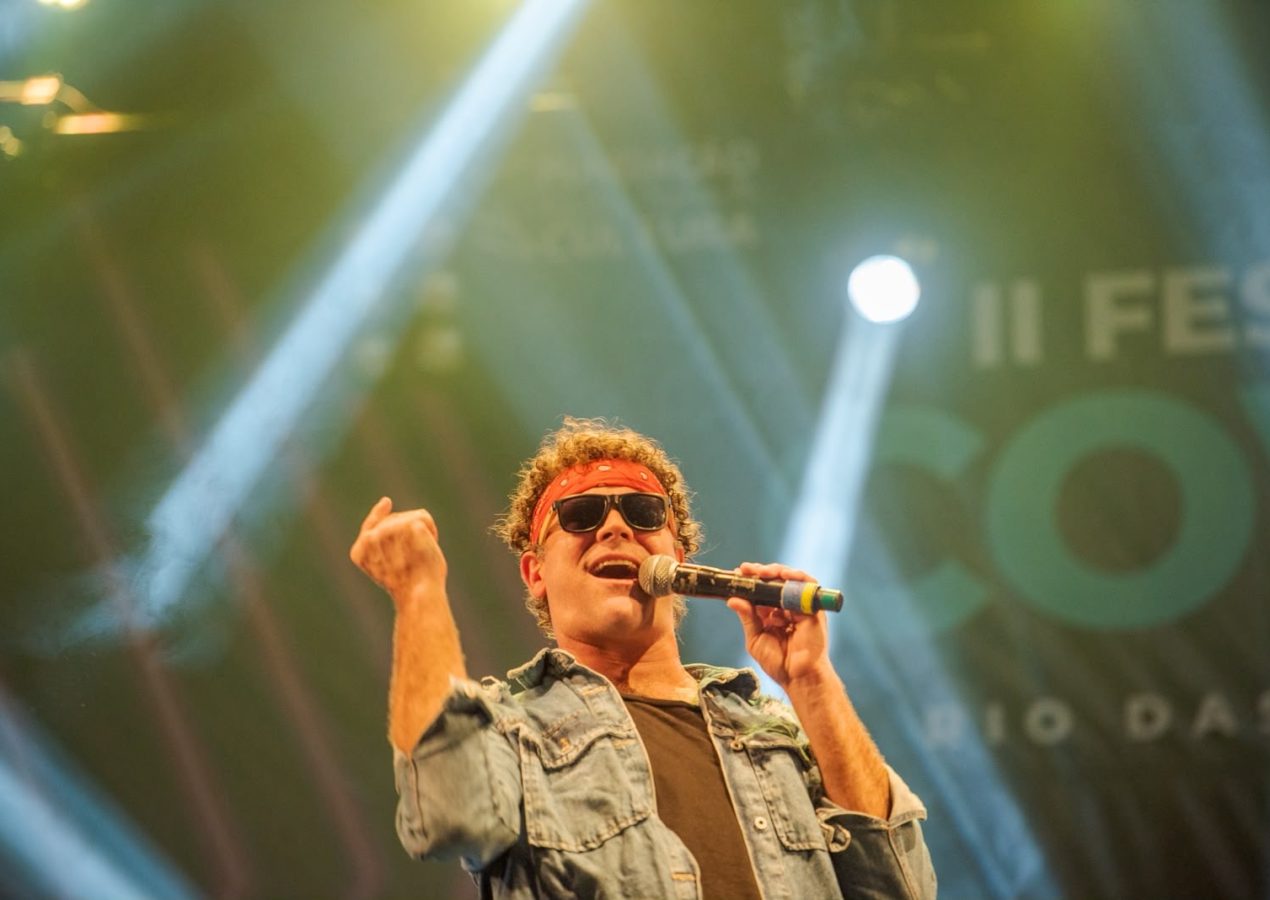 Tributo ao Poeta Exagerado emociona João Pessoa com o espetáculo especial no dia 11 de setembro