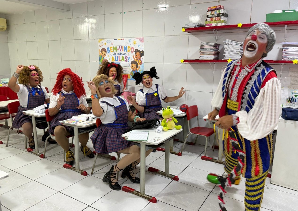 Uma sala de aula bem diferente chega nos 12 e 13 de setembro, às 20h, no Teatro Paulo Pontes com Pastoril Profano com a prova final